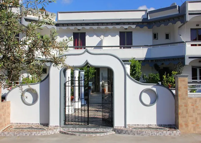 Dimitra Sun 3* Archangelos (Rhodes)